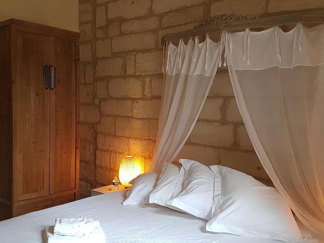 La Maison Des Marronniers Uzes Room photo